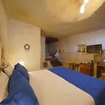 Salkim Cave House