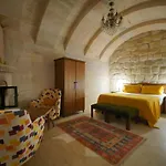 Salkim Cave House Hotel 4*