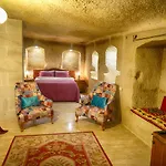 Salkim Cave House