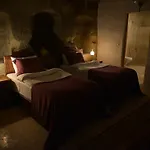 Salkim Cave House Готель 4*