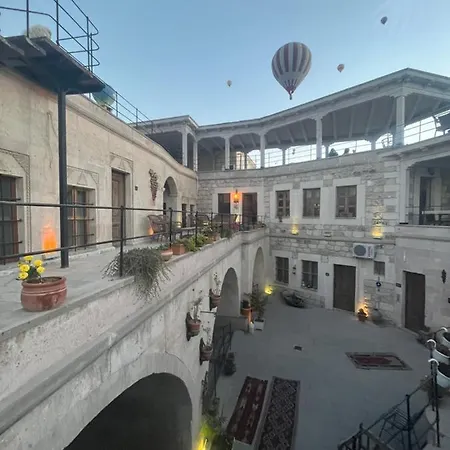 Hotel Salkim Cave House 2*