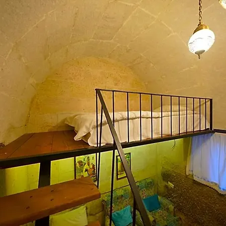 Salkim Cave House Hotel 4*